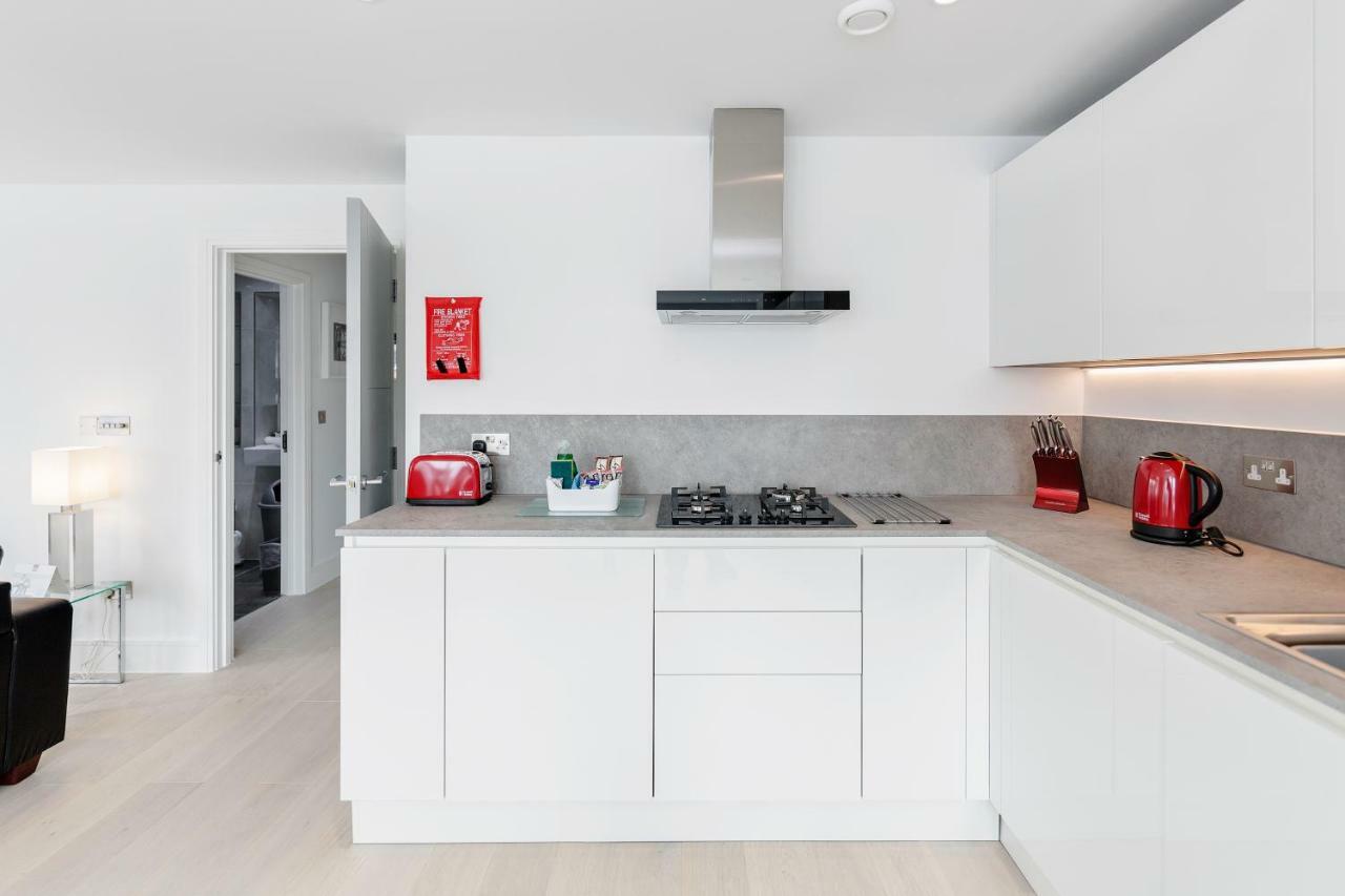 Roomspace Serviced Apartments- Walpole Court Ealing Eksteriør billede
